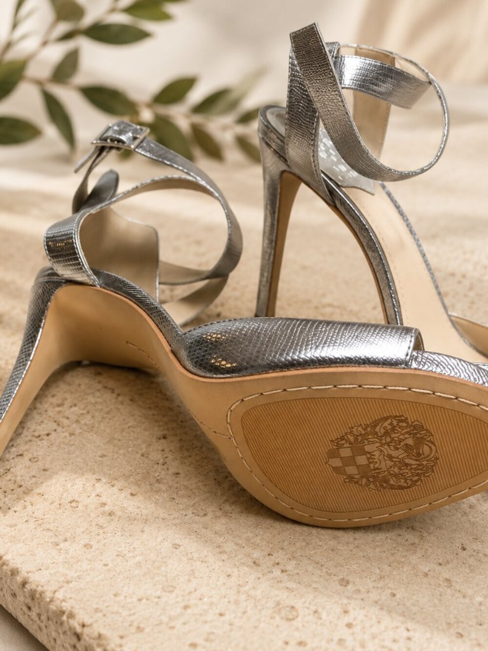 Vince Camuto Silver Metallic Genuine Leather Heels Sandals Size 8.5 - Picture 4 of 7